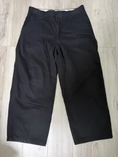 UNIQLO Uブラック ワイドフィットチノパン ウエスト79cm