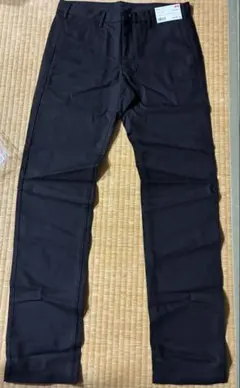 UNIQLOスリムフィットノータックチノ 黒79cm