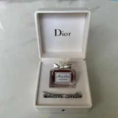 美品Miss Dior Eau de Parfum ミニブローチ付き　5ml