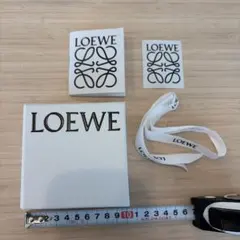 LOEWE ロエベ 空箱 ギフトボックス リボン付きのサムネイル