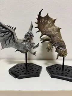 モンスターハンター リオレウス希少種、リオレイア希少種　フィギュア