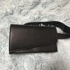 ブラックショルダーバッグ