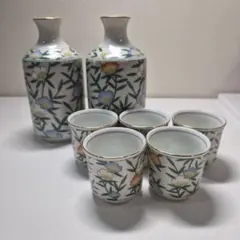 花柄陶器製徳利と盃セット