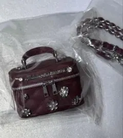 JILLSTUART ミニブローチバニティキーホルダー ガチャ ワイン