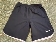 NIKE DRI-FIT ハーフパンツ ブラック Mサイズ kids