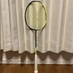 YONEX アストロクス77バドミントンラケットのサムネイル