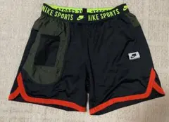 NIKE ショートパンツのサムネイル