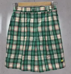 【美品】ピッコーネクラブ チェック柄　ハーフパンツ ゴルフウェア　26ッ415のサムネイル