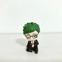 ツイステッドワンダーランド ツイステ トレイ 肩ズン