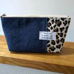 ハンドメイド　デニムリメイク　ファスナーポーチ　レオパード