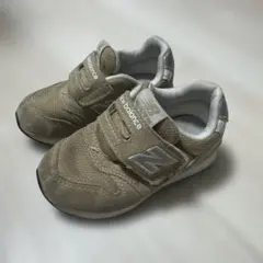 ニューバランス　ベージュ　13.5cm