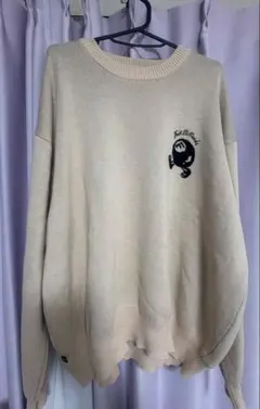 ベージュ オーバーサイズ ビリヤードニットロゴ刺繍