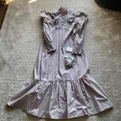 新品、未使用品、スナイデル、パープルピンクの刺繍入りロングドレス