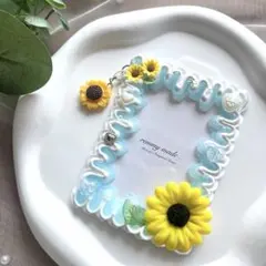 【夏限定！】トレカケース ひまわり 水色 ホイップデコ ハンドメイド