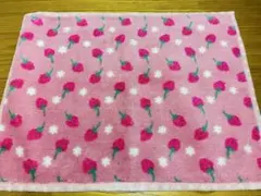 いちご柄 マット ピンク 滑り止め加工のサムネイル