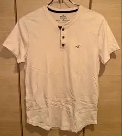 Hollister ボタン付きヘンリーネック Tシャツ
