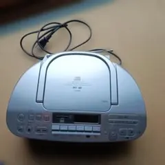 ラジオ・コンポ Toshiba RT-S85T Toshiba RT-S85T Sold July 2022 Cassette play radio Powered by