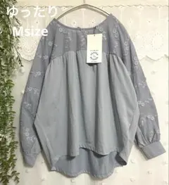 新品✻未使用✻ SEASON REASON 立体レースが素敵なプルオーバー M