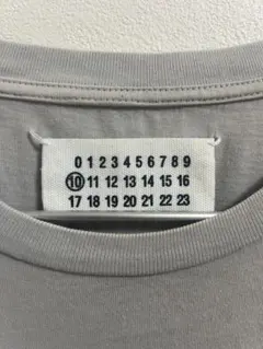 Maison Margiela 10 パイソン柄 ナンバーTシャツのサムネイル
