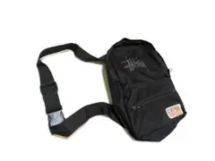 ​【希少】stussy ステューシー ワンショルダーバッグ 星条旗ロゴ 黒のサムネイル