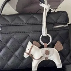 キーホルダー　金運　バッグチャーム　馬　ポニー　午年　干支　乗馬　競馬　白馬