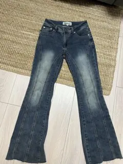 Avandress アヴァンドレス フレア　デニムパンツ Mサイズのサムネイル