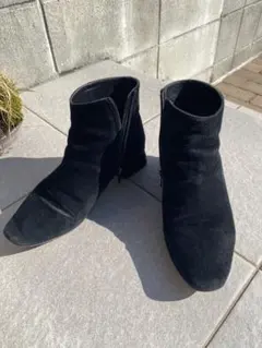 黒 スエード ジッパーブーツ　ショートブーツ