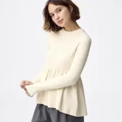新品、タグ付き GU ぺプラムニット プルオーバー