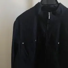 ブラックのジャケット