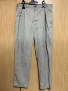 アースグリーン　スラックス ストレートレッグ