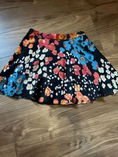 アリスアンドオリビア　ミニスカート　花柄のサムネイル