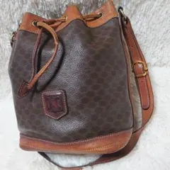 CELINE ショルダーバッグ 斜め掛け 巾着型 マカダム柄 PVC M95