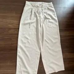 アイボリー ワイドパンツ