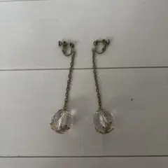 揺れるイヤリング　長めイヤリング　アンティーク風