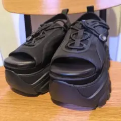 美品　SLY　CHUNKY TECH SNEAKER サンダル 厚底 黒 Lのサムネイル