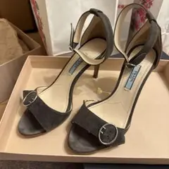 も*あ様 PRADA スエード アンクルストラップ パンプスのサムネイル