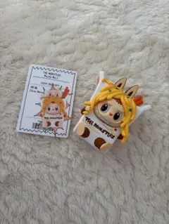 ラブブ　labubu フィギュア