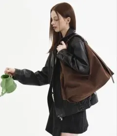 Simple Project*Suedette Pleated ショルダーバッグ - メルカリ