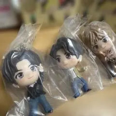 バンダイ TinyTAN MASCOT suga jungkook jin