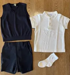 美品　ファミリア　〈ポロシャツ　ベスト　ショートパンツ 　靴下〉セット　100