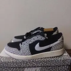 NIKE JORDAN 1 RETRO LOW OG BLACK CEMENT