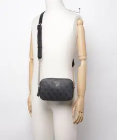 GUESS NOELLE Crossbody Camera クロスボディバッグ
