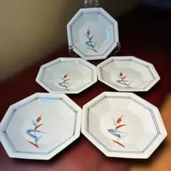 有田焼　正苑　手描き　 八角形陶器皿 花の絵柄 13.5cm5枚①