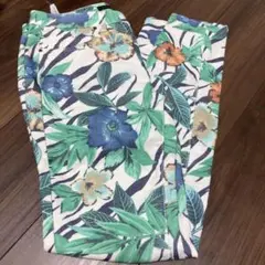 ZARA トラファルック フラワーパンツ