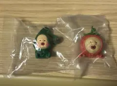 こびとづかん　おすわりマスコット　マモリコモリ　イチゴクレナイ