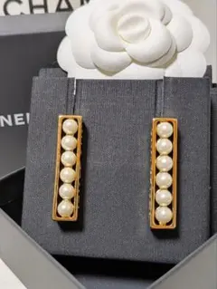 2025年最新】シャネル カメリア ヘアピンの人気アイテム - メルカリ