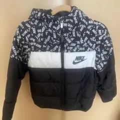 Nike フード付きダウンジャケット 黒/白