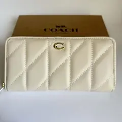 COACH コーチ 長財布 C8570 新品 未使用 上品 キルティング 白