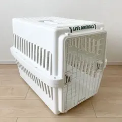 オーストラリア製PP40サイズ中型犬用高級プラスチッククレート給水機付使用1回 オーストラリア製PP40サイズ中型犬用高級プラスチッククレート給水機付