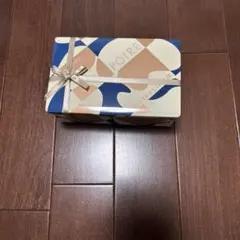 POIRE バタークッキー 缶入りのサムネイル